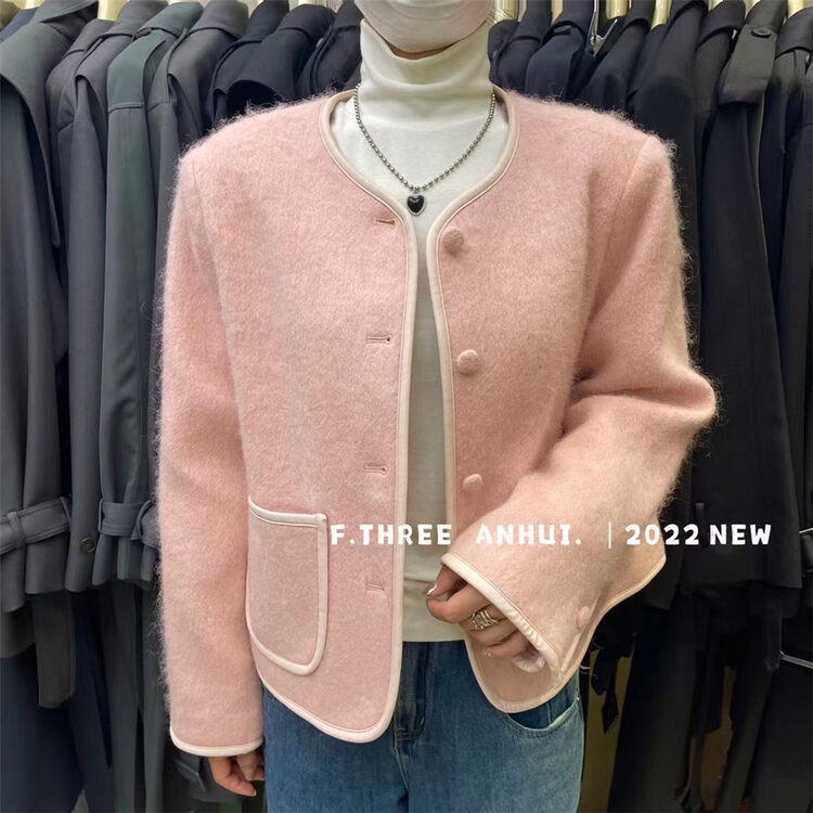 The new winter model [F.THREE three sisters] temperament contrast color edge round neck quilted short coat 87555# XJ