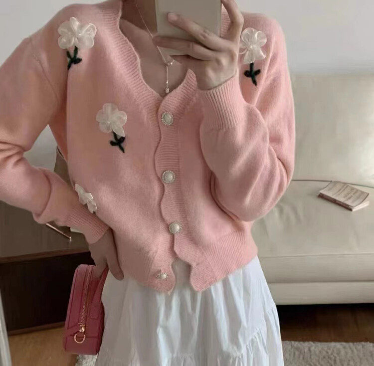 Autumn on the new![F · P] Mhe design sense net red sweet chic three-dimensional flower warm sweater LW038 # HBX