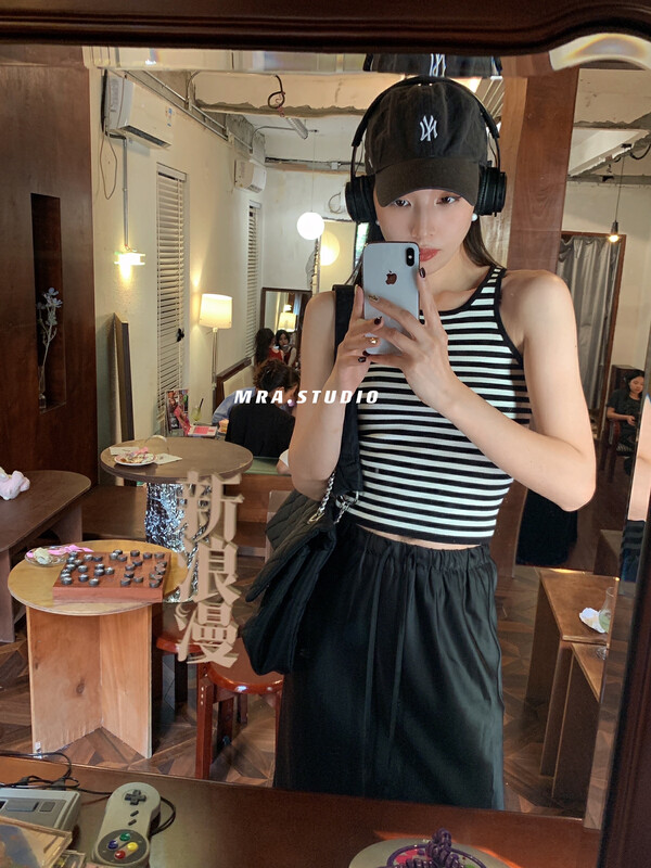 [MRA] New fashion hot girls in early autumn multi-color slim knitted vest/camisole H7530