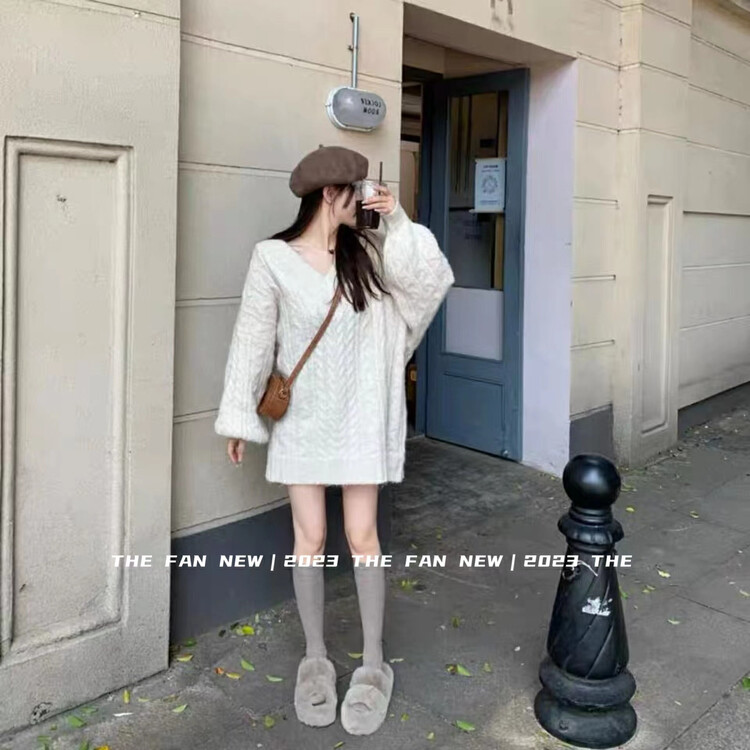 Autumn on the new![THE FAN] Solid color loose twist lazy wind warm sweater 502088 # ZXX