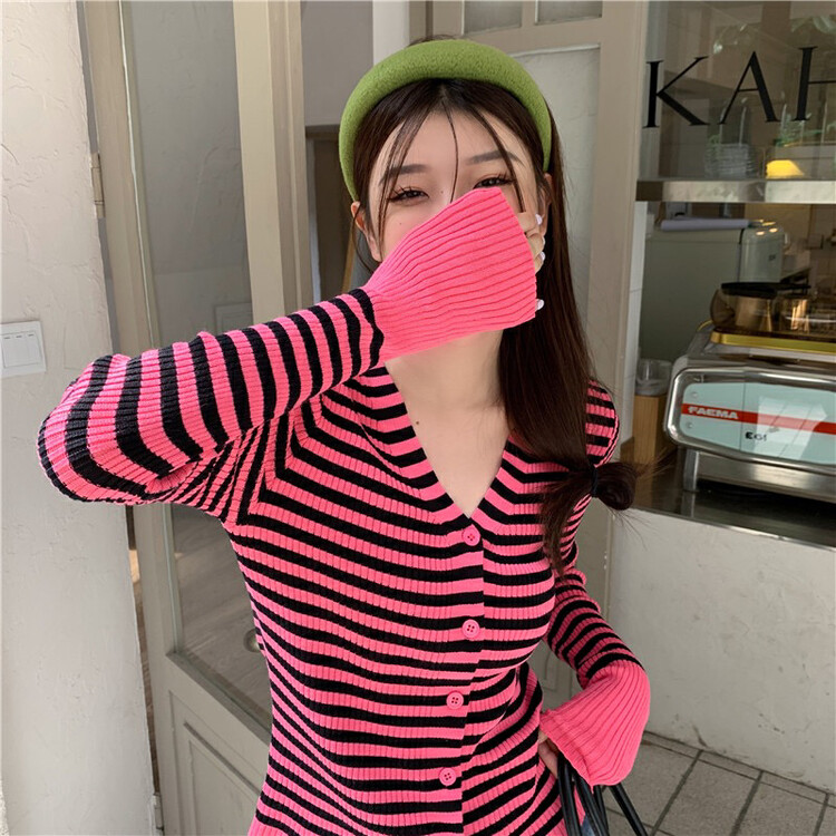 Autumn on the new![F · P] Temperament shows thin V-neck striped knit cardigan 80057 # HBX