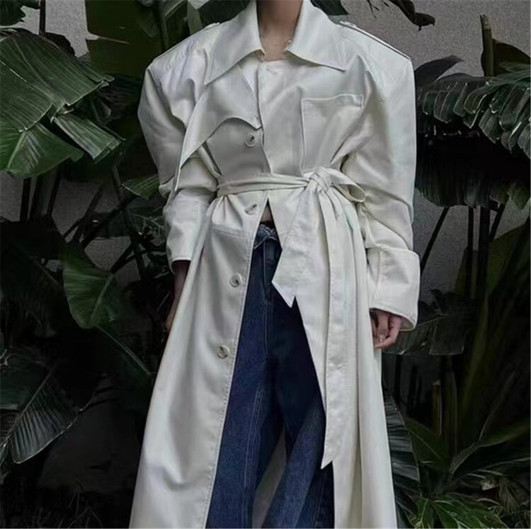 Autumn on the new![C.H.Z] Korean version long sleeve solid color windbreaker (with belt) 92200 # WTT