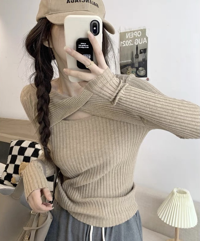Autumn on the new![F · P] Sweet and spicy wind chic neckline hollow out joker sweater 7657 # HBX