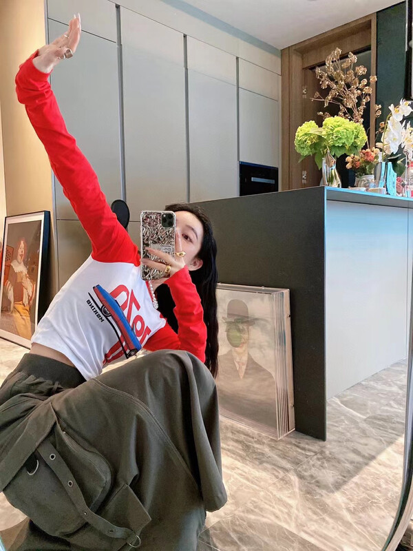 [NANCY] Niche Design Retro 1970 Printed Short Colorblock Raglan Long Sleeve T-Shirt M7715# WPL