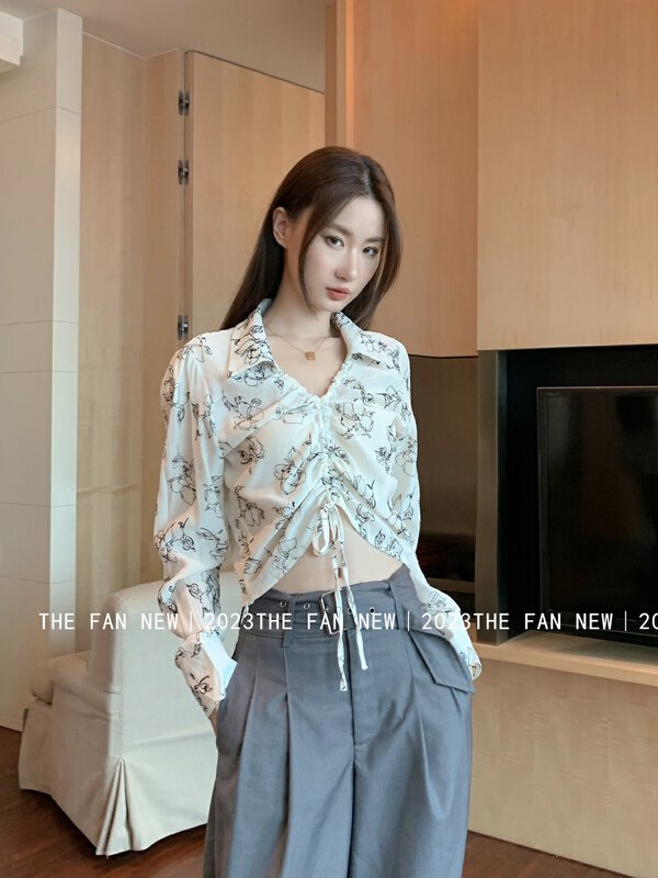New in early autumn! [THE FAN] V-neck drawstring print shirt 50112# ZXX