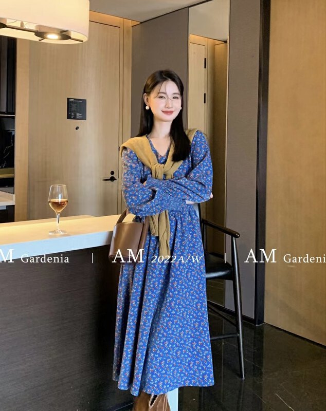 Autumn on the new![AM GARDENIA] floral long sleeve pleated dress (with shawl) 1228 # ZXX
