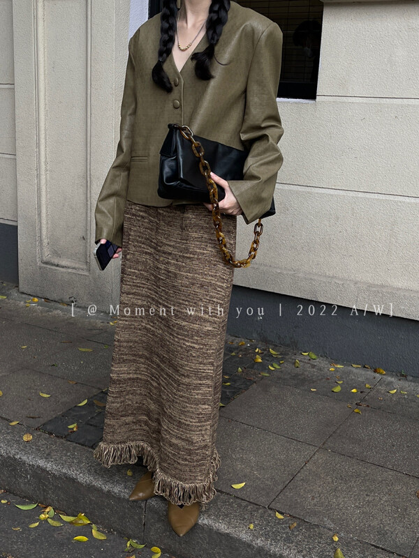 Autumn on the new![MOMENT WITH YOU] Women's premium sense fold wear tassel skirt YH086 # LSW
