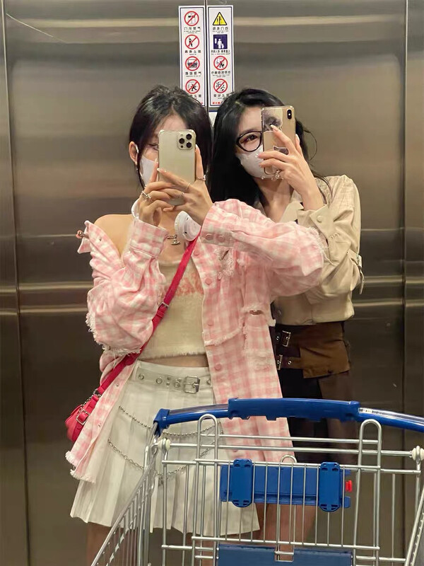 【Hua Xi】Designed niche plaid loose ripped denim jacket (with removable hem) 9855# PCZ