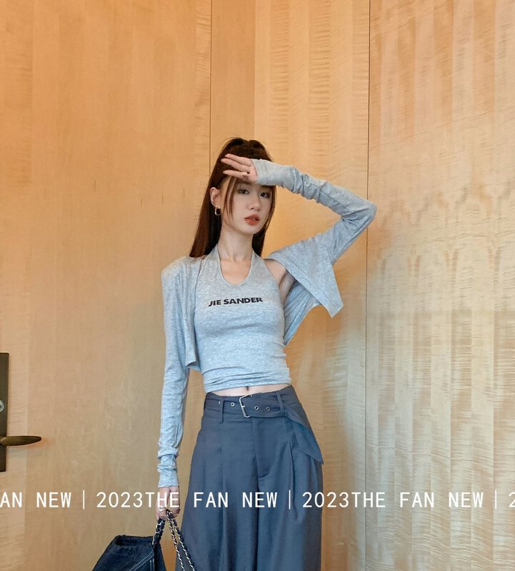 New in early autumn! [THE FAN] Spice Girl halter neck letter sling + shawl suit 502271# ZXX