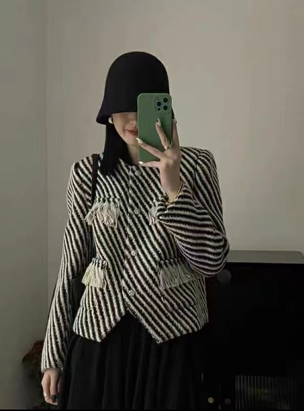New in autumn! [THE FAN] Xiaoxiang style short coat 502181# ZXX