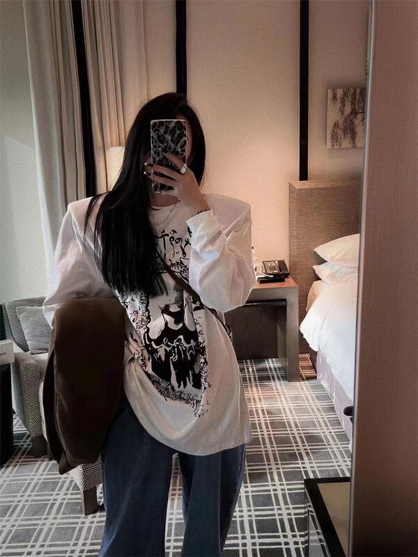 Early autumn on the new![C.H.Z] Front and rear Korean print sleeve long Sleeve T-shirt 91181 # WTT