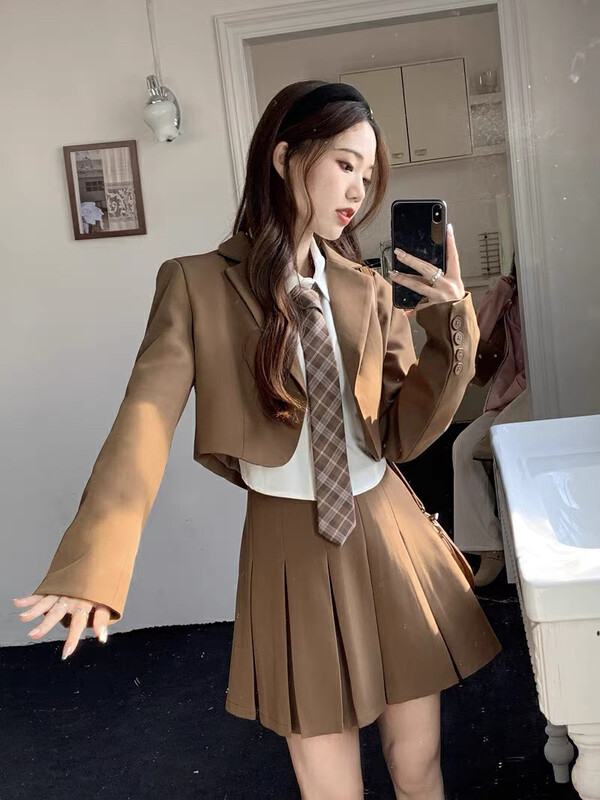 Autumn is new! [Huaxi] Design niche suit + Korean shirt + pleated skirt suit (with tie) 9817# PCZ