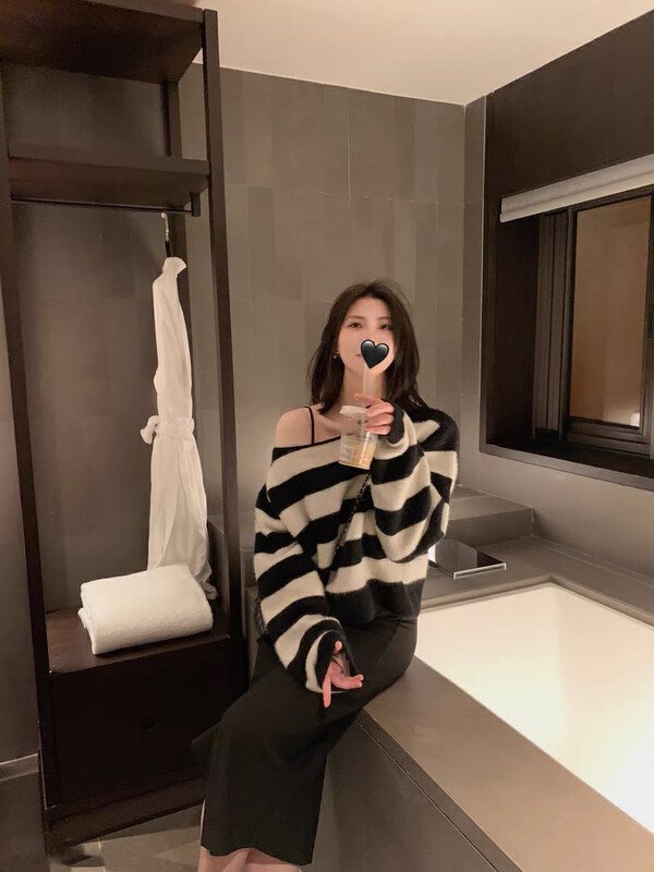 Autumn on the new![F · P] Korean Sweater T32FP # HBX