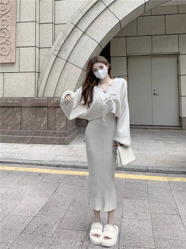 Autumn models are new! [Hua Xi] solid color knitted cardigan + slim suspender dress suit 9836# PCZ