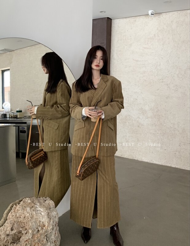 Autumn on the new![BEST U] Big style custom retro corduroy skirt (single skirt) 60280 # LSW