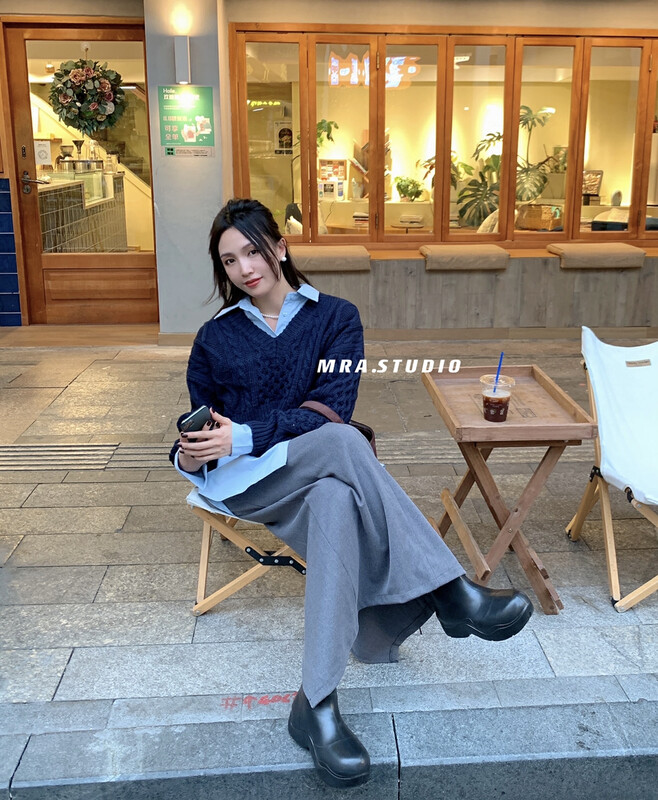 【MRA】Fashion Design Twist Short Sweater SP80