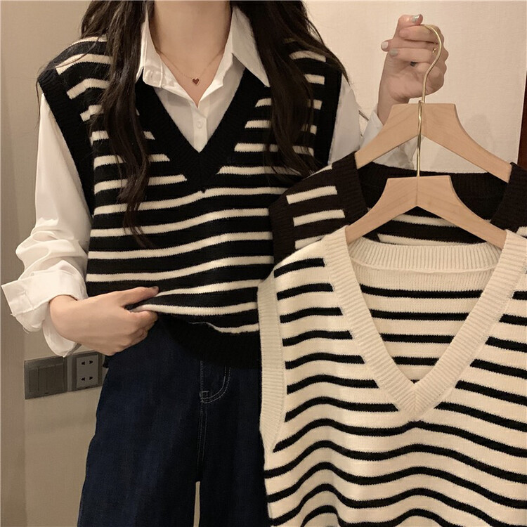 New in autumn!【F·P】V-neck striped knitted vest 15CX07# HBX