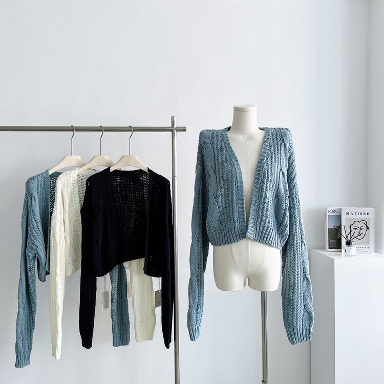 Autumn on the new![Smosmoked] Lazy twist loose knit cardigan 0180 # HYY