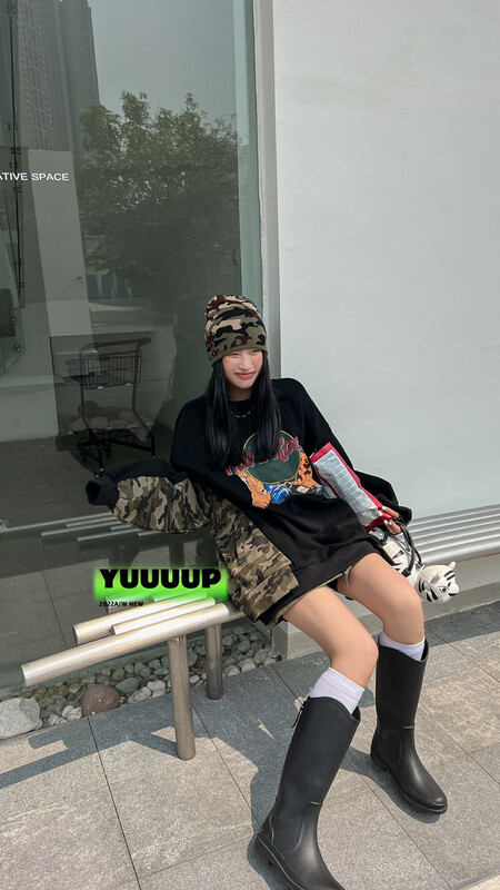 [FISH YU] American retro 3D printed camouflage stitching design with velvet sweaters 622605 # CQW