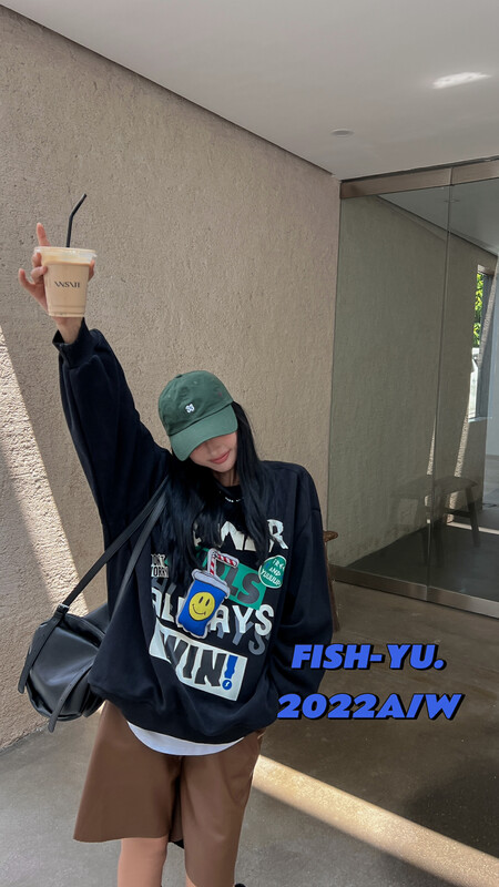 [FISH YU] Stereo smiling face drink doll letter print composite fabric hoodie 22586