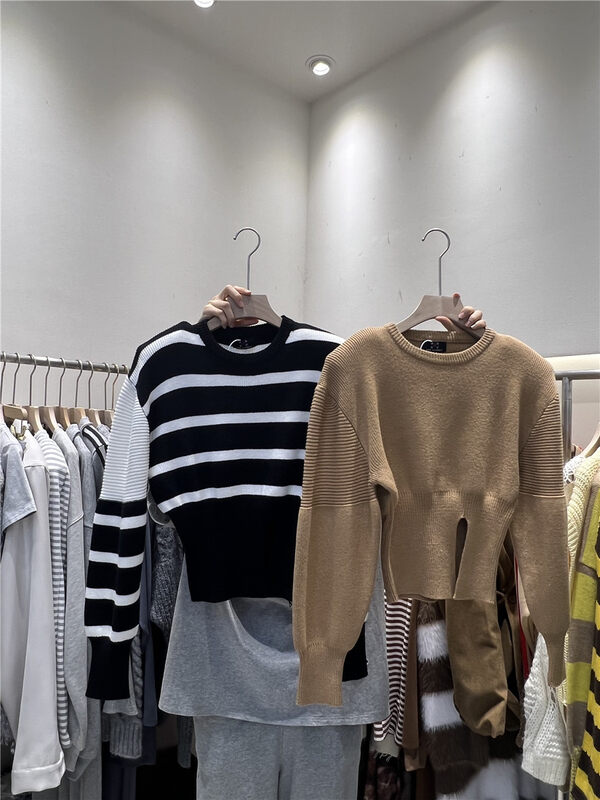 New autumn and winter![Yan Zhen] Round neck design feeling warm sweater 72558 # PCZ