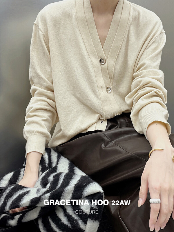 [GRACETINA HOO] Simple V-neck single breasted design knit cardigan double flap custom metal buckle Z945