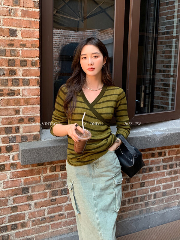 [ONIVINTAGE Ernie] Side pleated sweater OW226M6108
