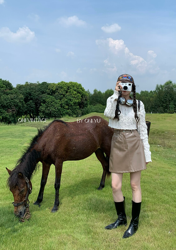 [ONIVINTAGE Ernie] Textured bright leather A skirt skirt OH226D6326