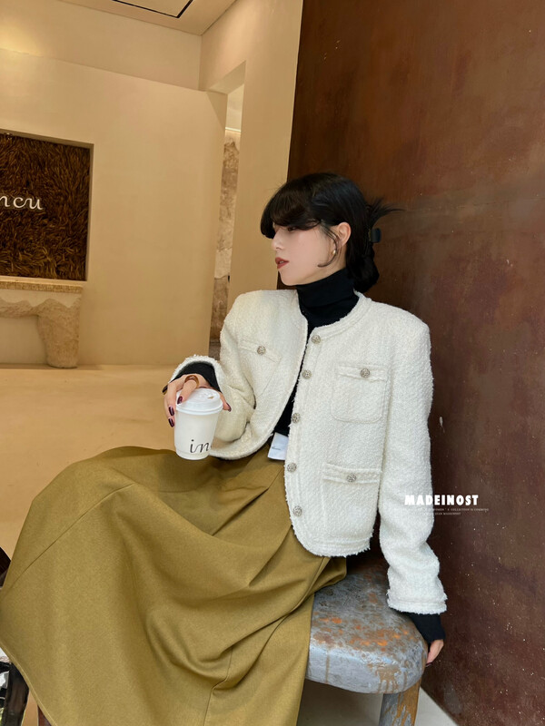 [Osha MADEINOST] Autumn new fragrant style retro woolen wool short coat (including 30 wool) 87229 # FHX