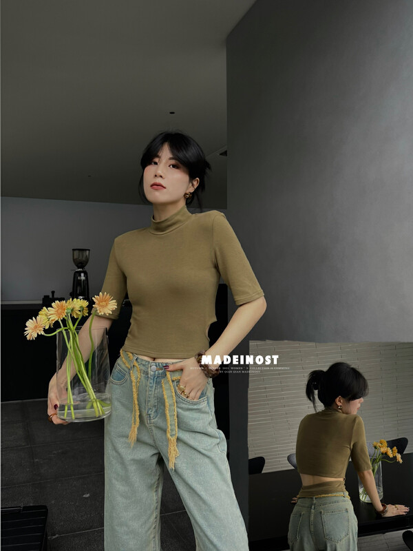 Original price: 29.32! [Osha MADEINOST] Early autumn on the new design sense semi-high collar waist hollow short sleeve T-shirt 87181