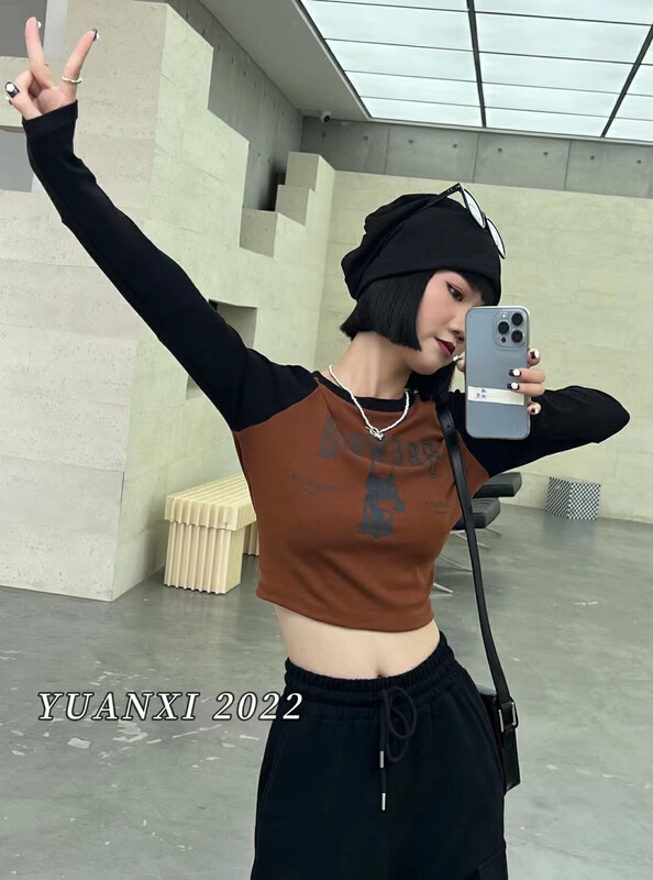 Autumn on the new![Won Xi] Korean color color cartoon print long sleeve T-shirt YS1-6092 # LSL