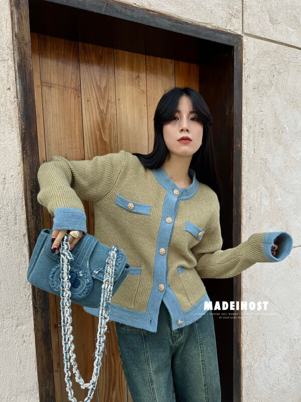 [Osha MADEINOST] Autumn and winter new retro small fragrant wind contrast color sweater warm cardigan S7200