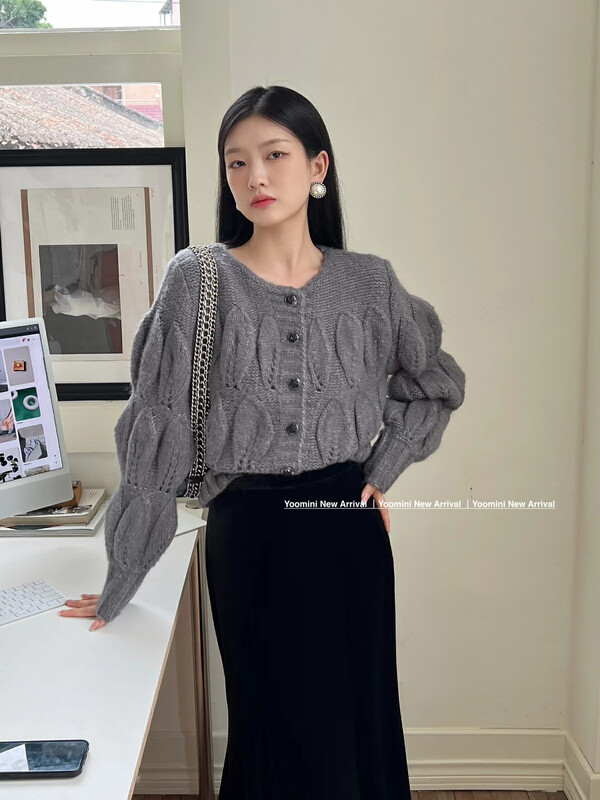 [YOOMINI] Korean twist versatile breasted warm sweater Q13695-S # WPL