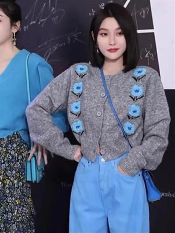 New autumn and winter![Yan Zhen] Cement flower round neck warm sweater 71190 # PCZ
