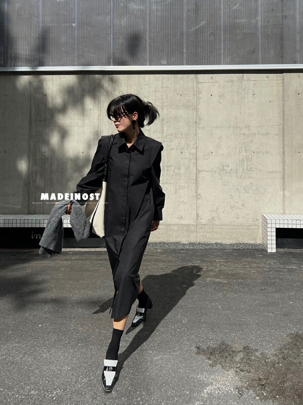 Original price: 84.60! [Osha MADEINOST] Autumn new design sense stereo shoulder shirt dress 87153