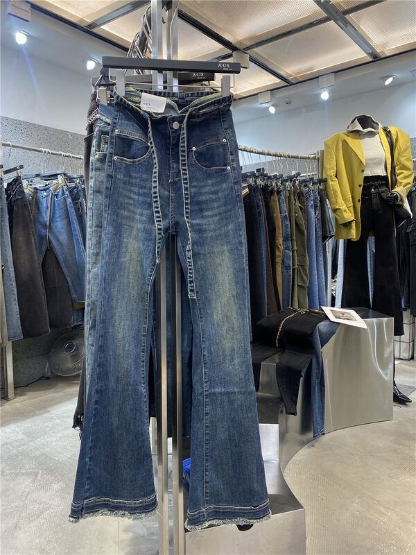 New winter style! [AUS] Slim micro flare comfortable jeans (with belt) G622A # LSW