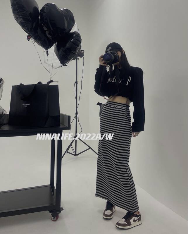 New Year in Early Autumn! [NINA LIFE] Casual simple striped color contrast long skirt 6201 # ZXL