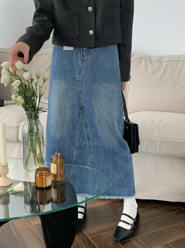 Early autumn on the new![MEET ME] Make an old vintage fur-trimmed denim dress at 61350 # L
