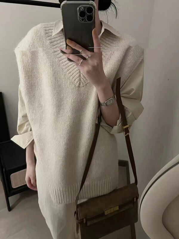 New autumn style! [MI] Korean version side slit button sweater vest+simple and versatile shirt set 1653 # PCZ