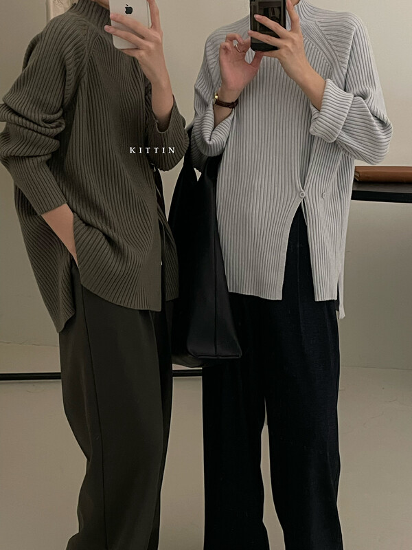 [KITTIN] Korean version design feeling slit sweater 1681