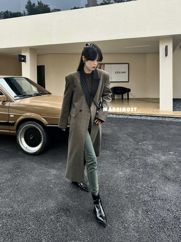 [Osha MADEINOST] Autumn new vintage collision color collar plaid long suit trench coat 87110