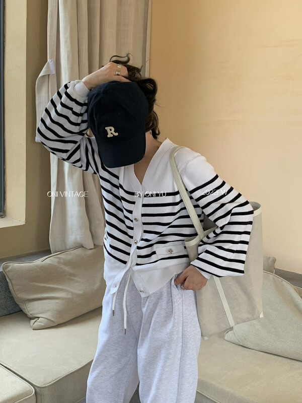 [ONIVINTAGE Ernie] V-neck striped stripe knit cardigan OH226N6380