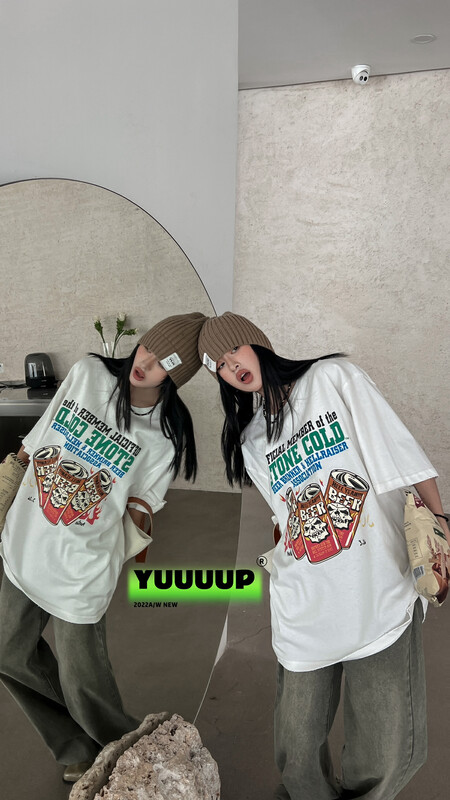 [FISH YU] American retro parody drink can crack print grinding hair thickened short sleeve T-shirt 622623
