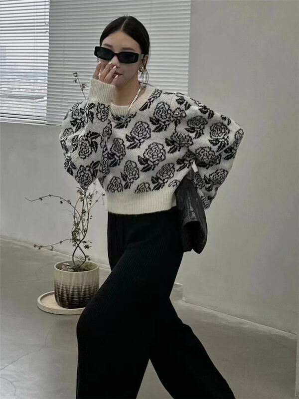 New autumn and winter![Yan Zhen] Bubble sleeve retro rose warm Sweater 76211 # PCZ