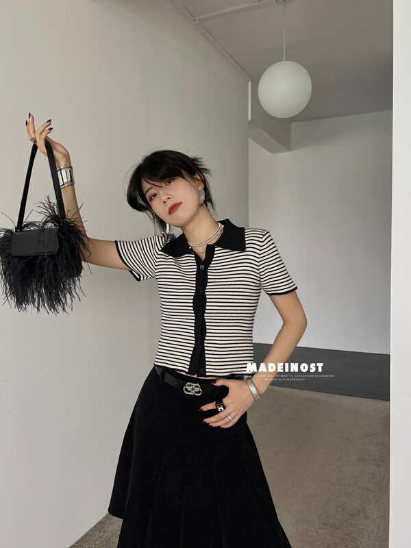 Original price: 48.50! [Osha MADEINOST] Autumn New Vintage Collar Stripe Jersey S7038