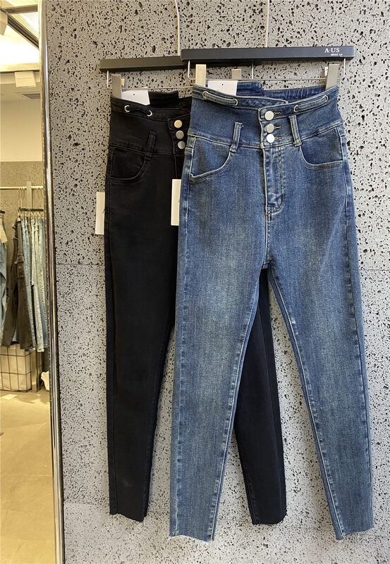 Winter on the new![AUS] Thin and comfortable three-button jeans s126 # LSW