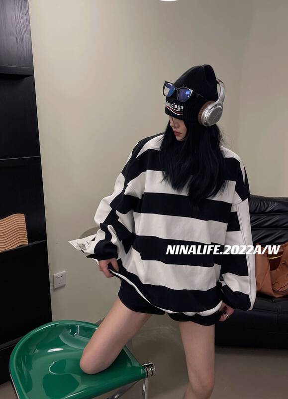 Autumn on the new![NINA LIFE] Fashion Joker Striped hoodie 6371 # ZXL