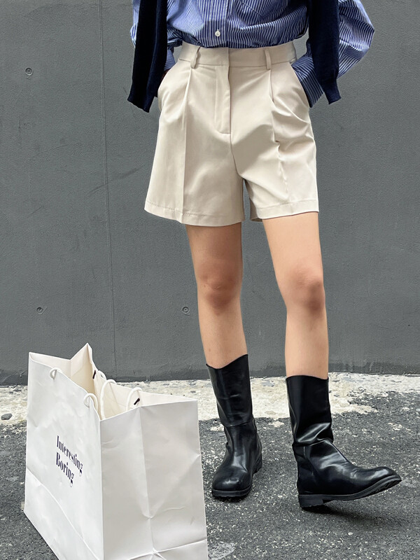 Early autumn on the new![EVER TURE] Korean version straight tube high waist loose show thin casual shorts 33576 # CLS