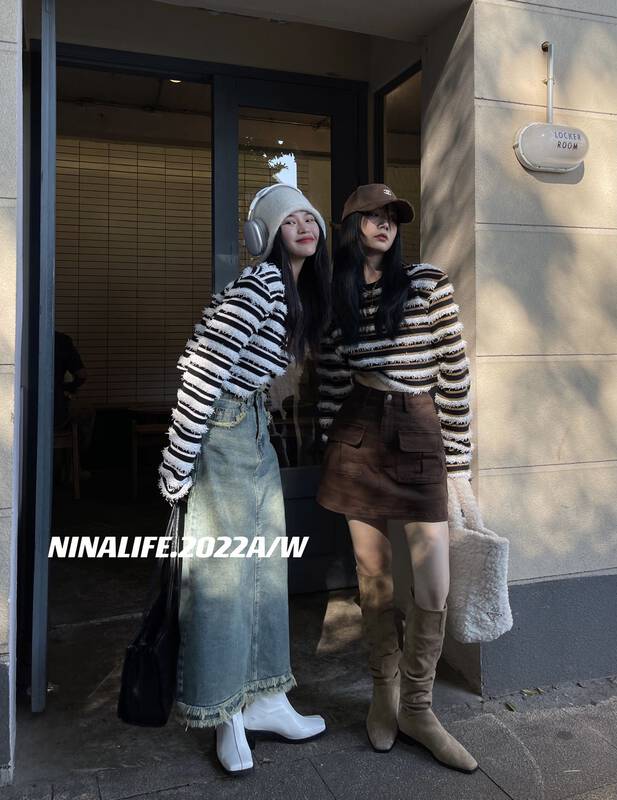 Autumn on the new![NINA LIFE] Round neck Stripe Loose Warm Sweater 6337 # ZXL