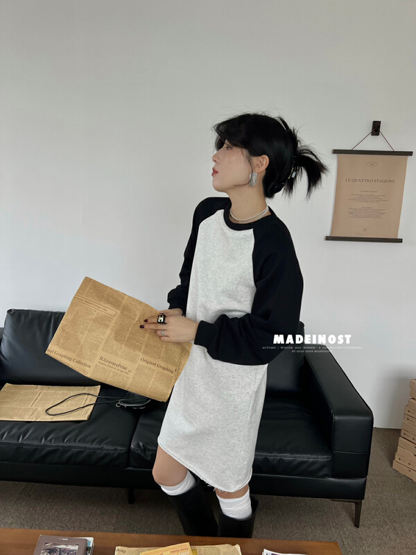 [Osha MADEINOST] Autumn new plug rotator sleeve vintage casual hoodie dress 87200